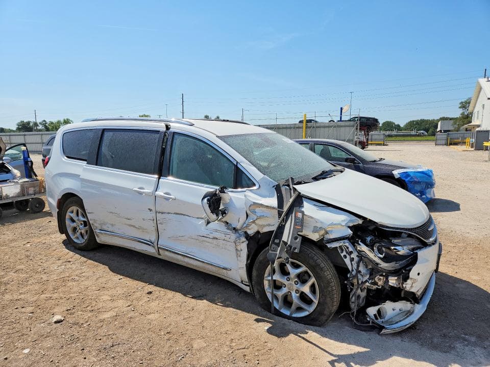 2018 CHRYSLER PACIFICA TOURING L PLUS 4