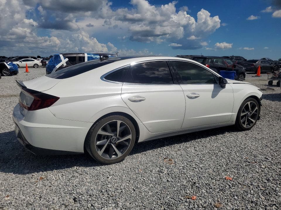 2021 HYUNDAI SONATA SEL PLUS 3