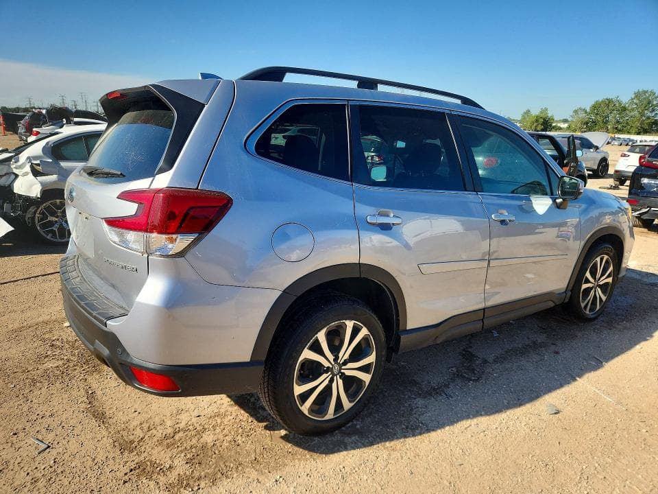 2021 SUBARU FORESTER LIMITED 3