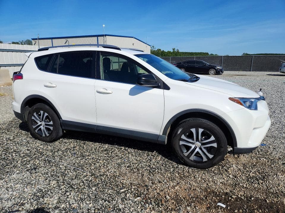 2017 TOYOTA RAV4 LE 4