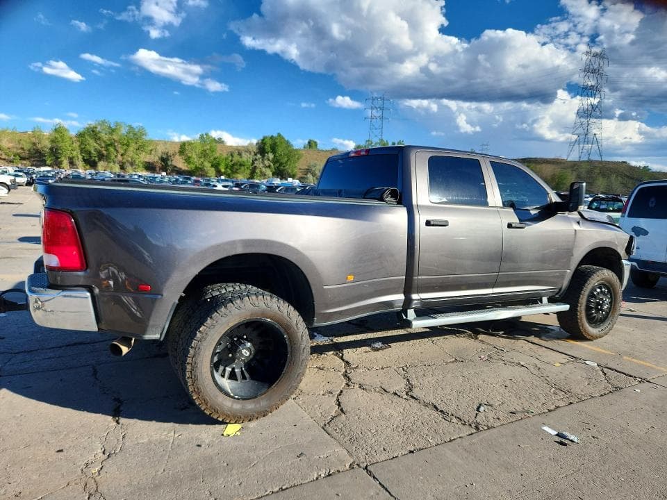 2017 RAM 3500 ST 3