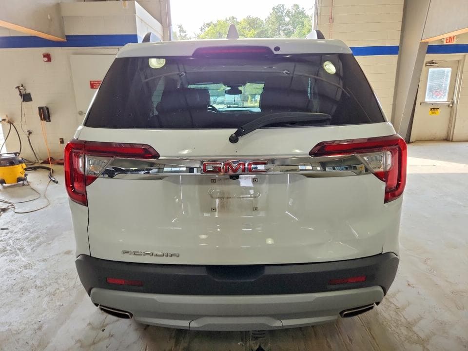 2023 GMC ACADIA SLT 6