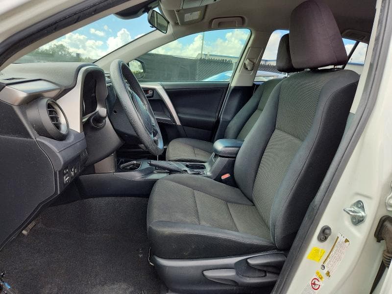 2018 TOYOTA RAV4 LE 7