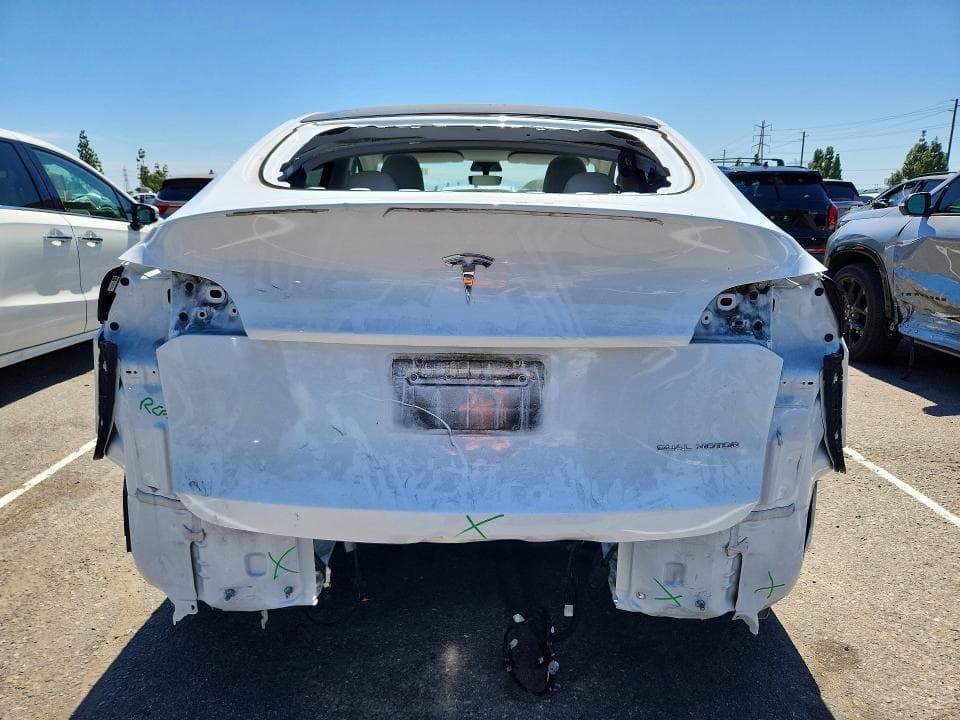 2023 TESLA MODEL Y 6