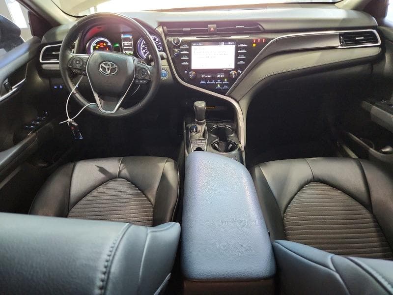 2018 TOYOTA CAMRY HYBRID SE 8