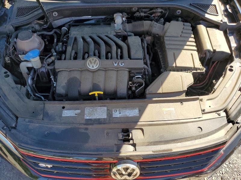 2018 VOLKSWAGEN PASSAT GT 11