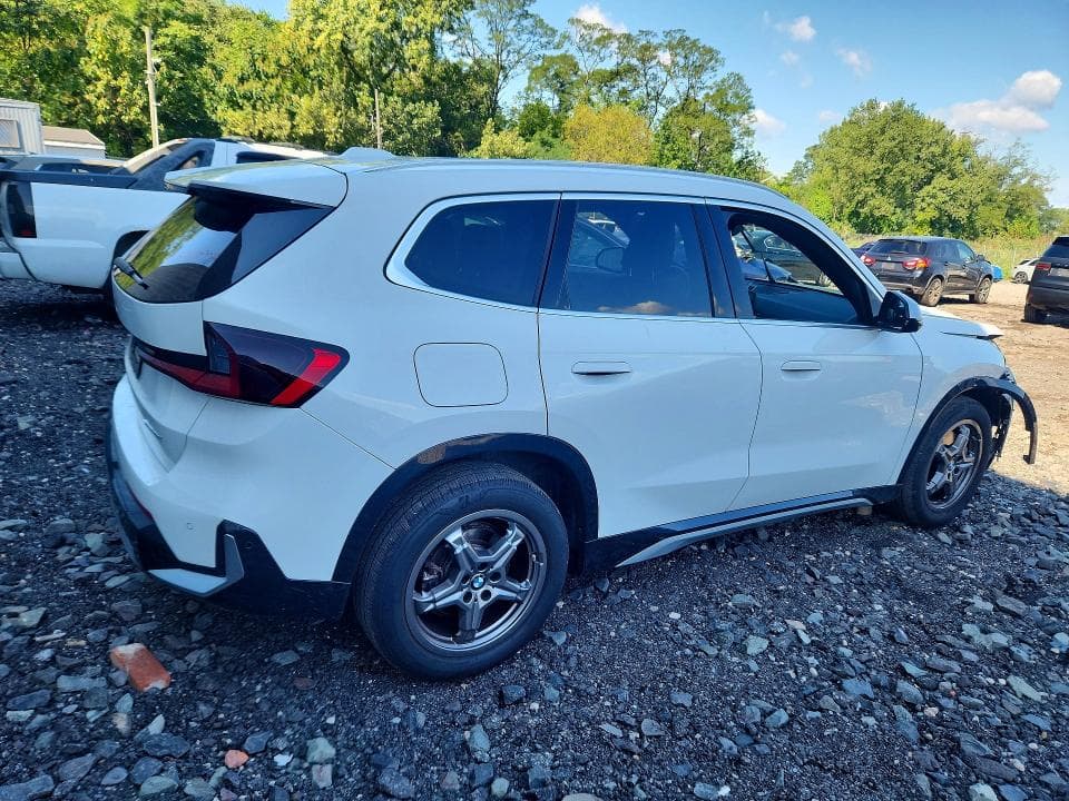 2023 BMW X1 XDRIVE28I 3