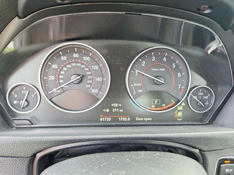 2018 BMW 330 XI 9
