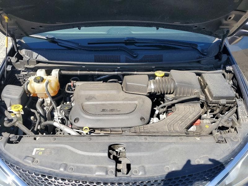 2019 CHRYSLER PACIFICA TOURING L 12