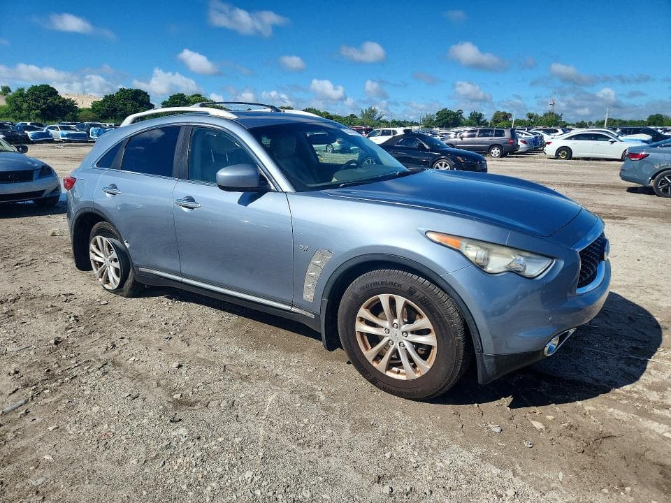 2017 INFINITI QX70 BASE 4