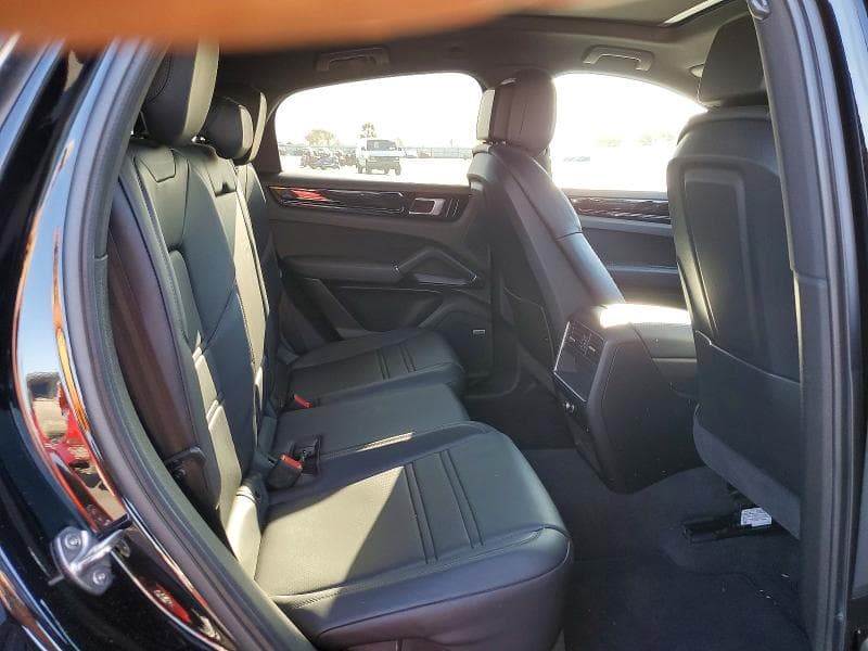 2021 PORSCHE CAYENNE COUPE 11