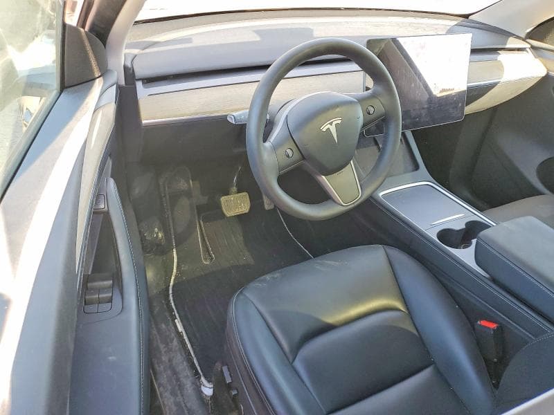 2023 TESLA MODEL Y 8