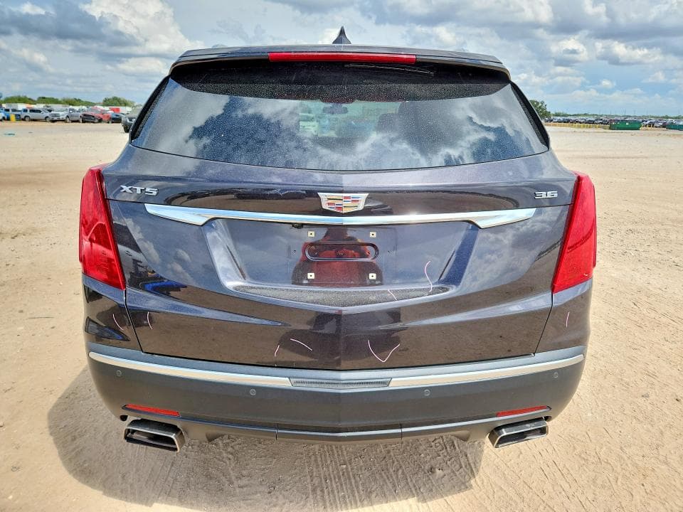 2018 CADILLAC XT5 LUXURY 6