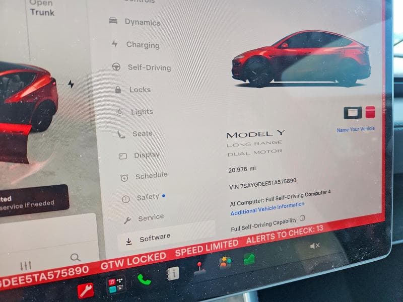 2026 TESLA MODEL Y 9