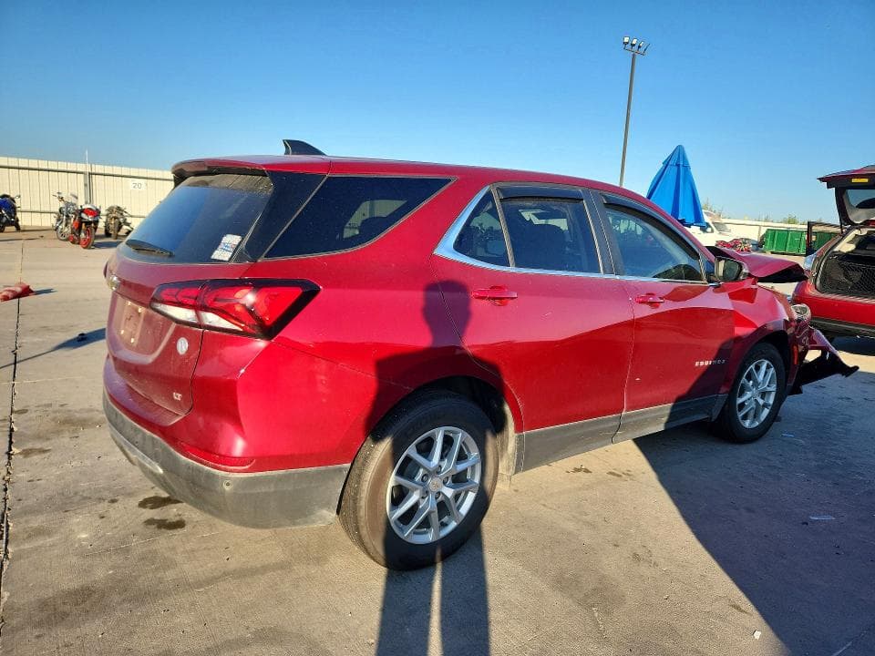 2023 CHEVROLET EQUINOX LT 3