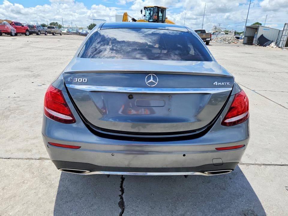 2017 MERCEDES-BENZ E 300 4MATIC 6