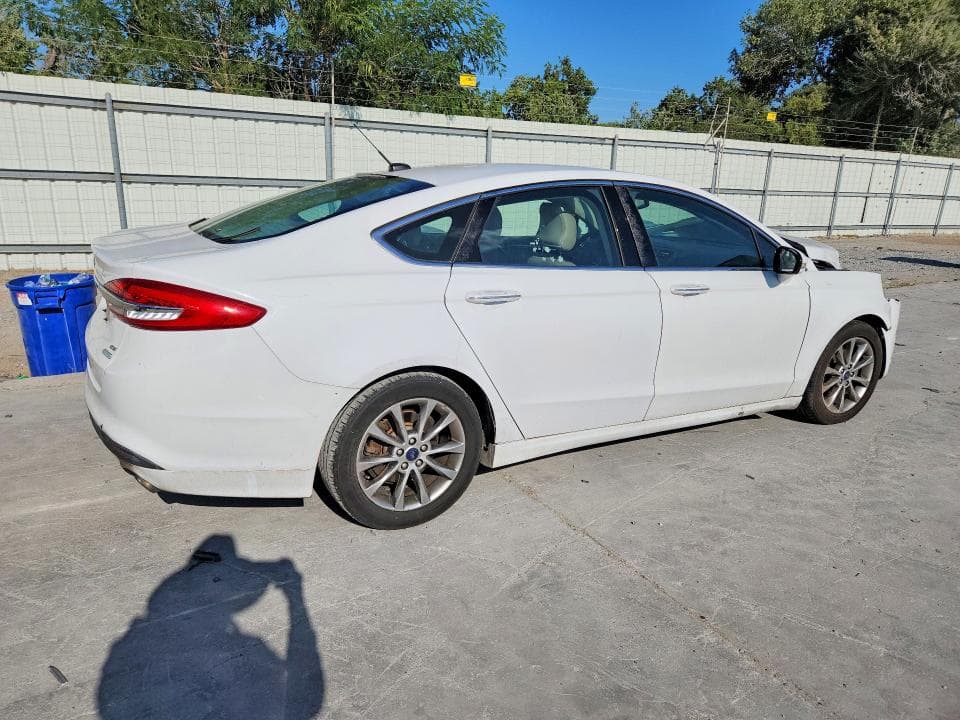 2017 FORD FUSION SE 3
