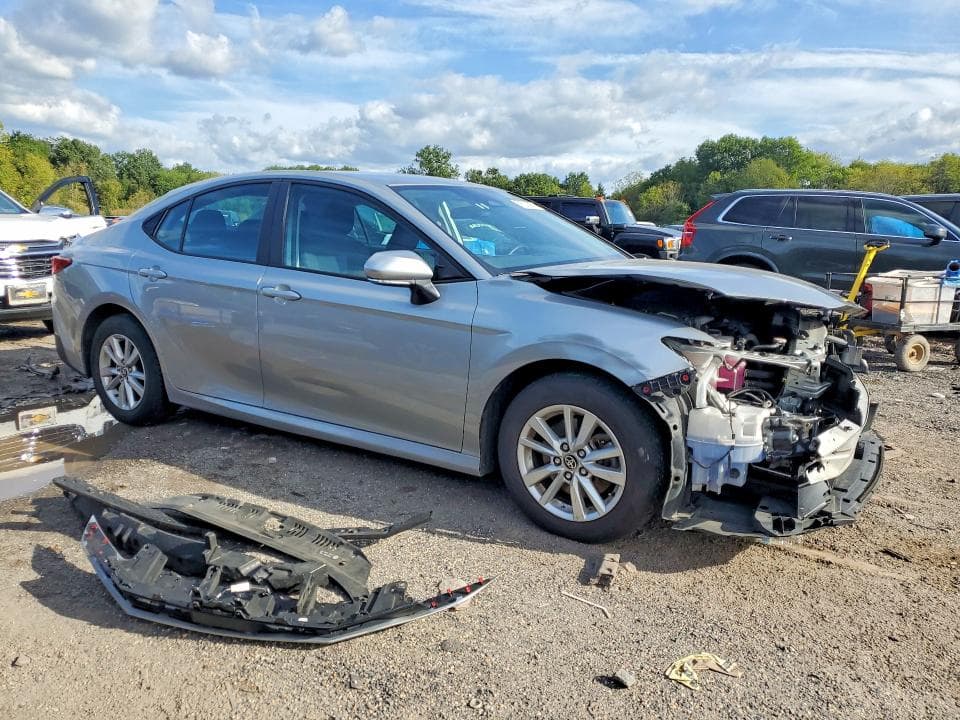 2025 TOYOTA CAMRY LE 4
