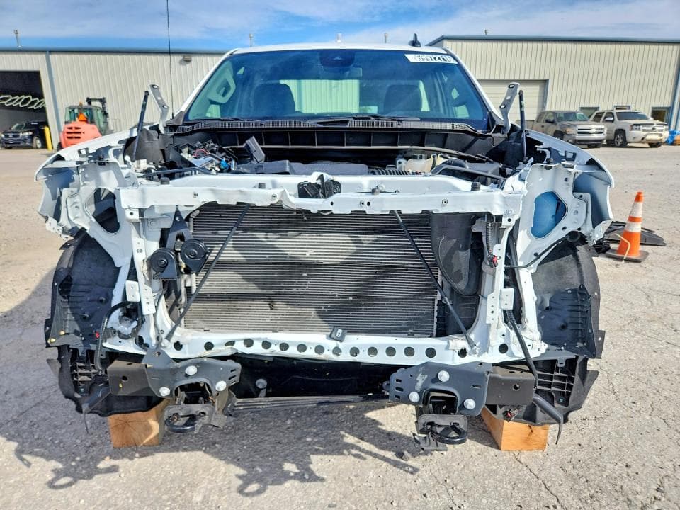 2025 CHEVROLET SILVERADO C1500 5