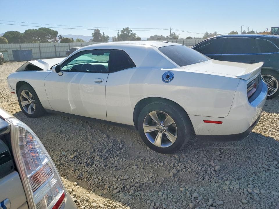 2020 DODGE CHALLENGER SXT 2