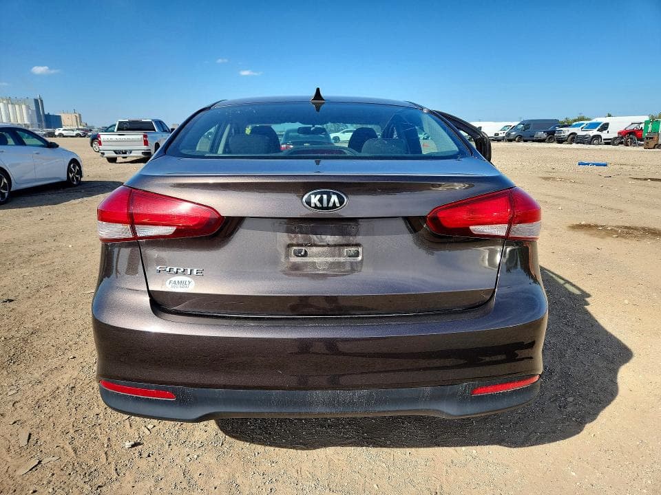 2017 KIA FORTE LX 6