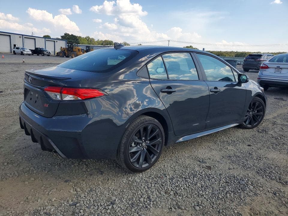 2026 TOYOTA COROLLA 3