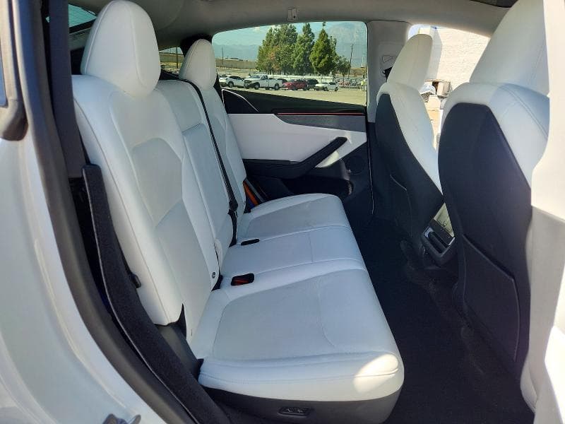 2026 TESLA MODEL Y 11