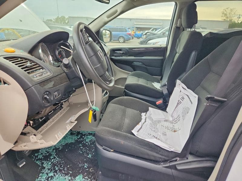 2020 DODGE GRAND CARAVAN SE 7