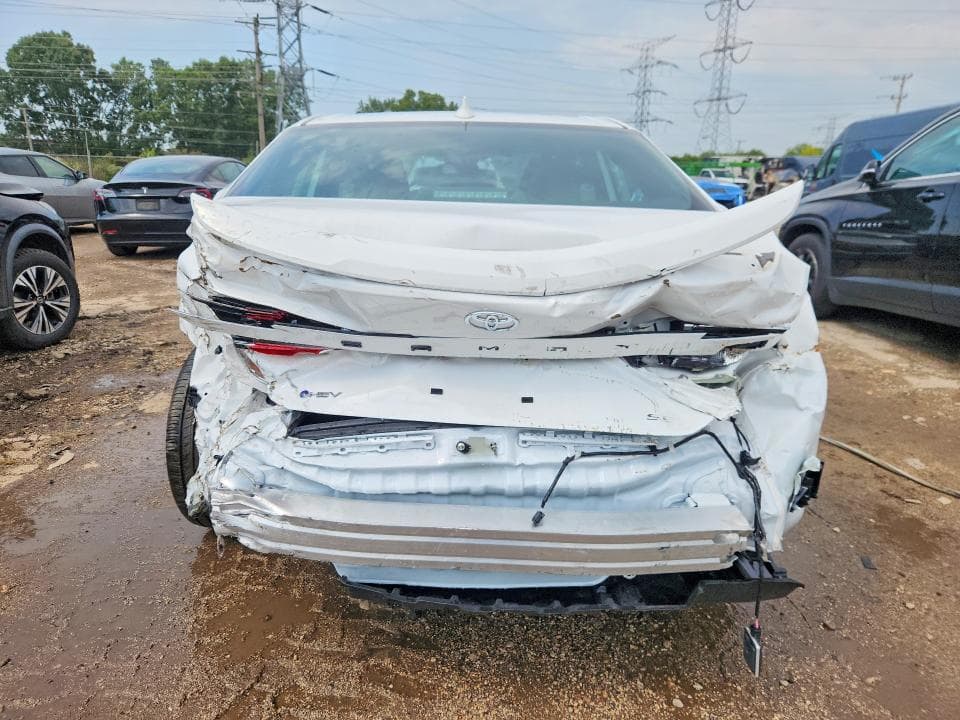2026 TOYOTA CAMRY SE 6
