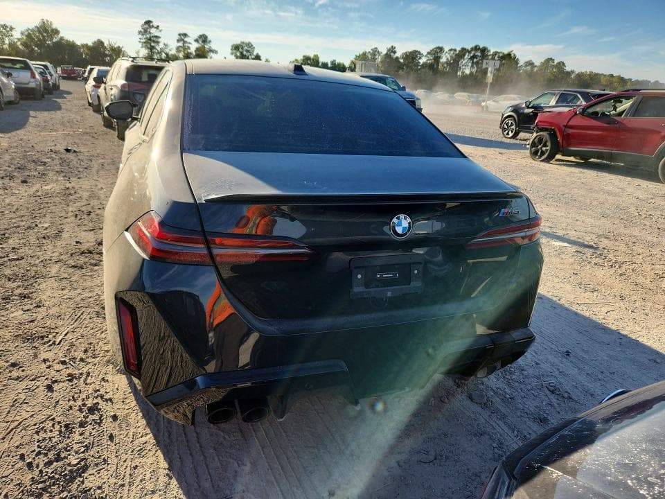 2025 BMW M5 6