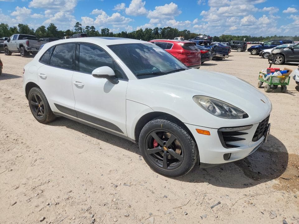2017 PORSCHE MACAN 4