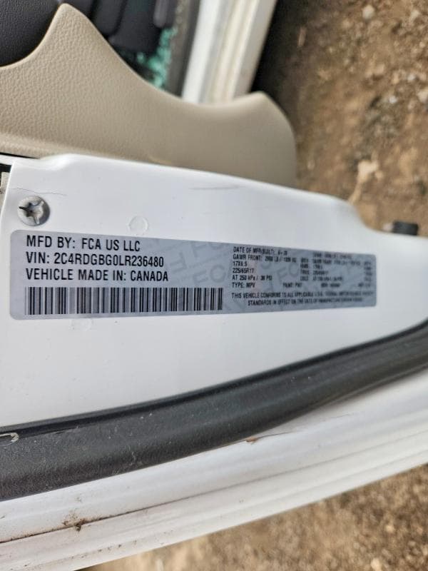 2020 DODGE GRAND CARAVAN SE 14