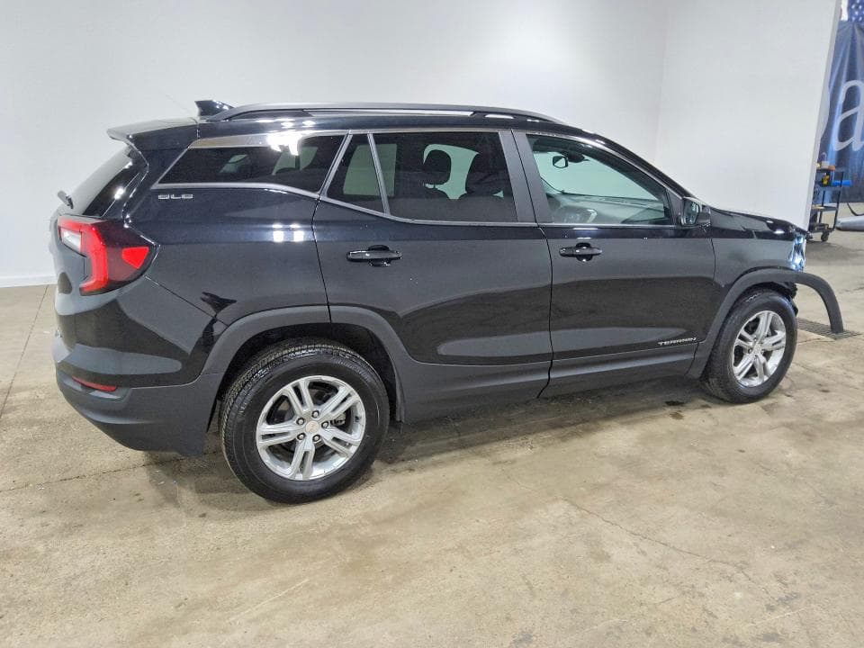 2022 GMC TERRAIN SLE 3