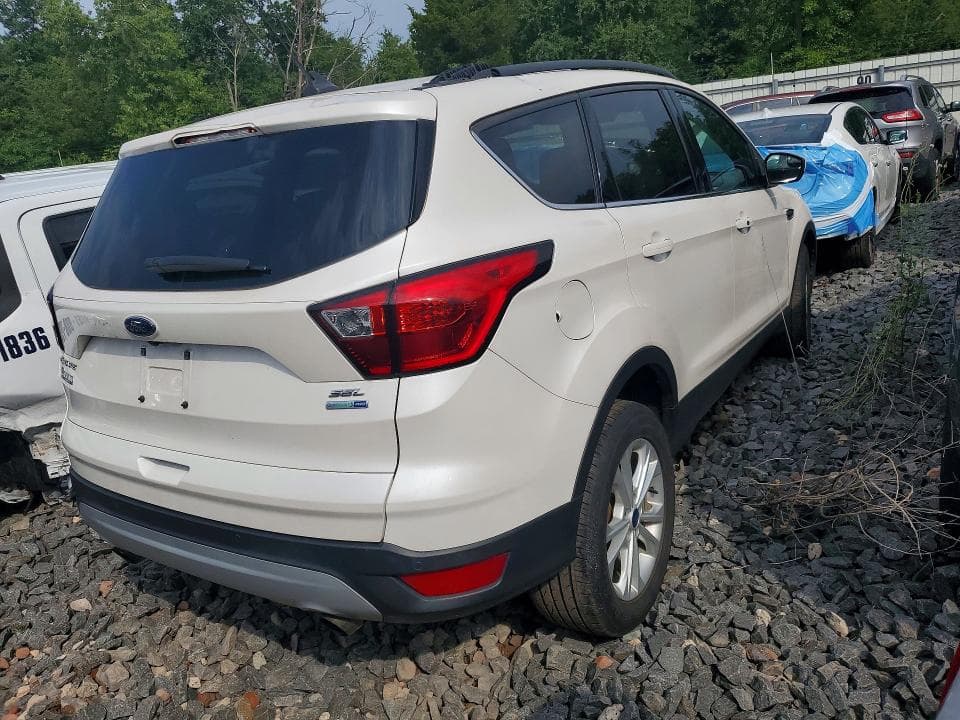 2019 FORD ESCAPE SEL 3