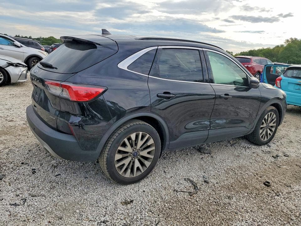 2020 FORD ESCAPE TITANIUM 3