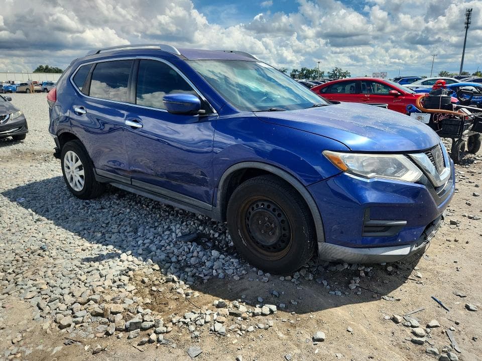 2017 NISSAN ROGUE S 4