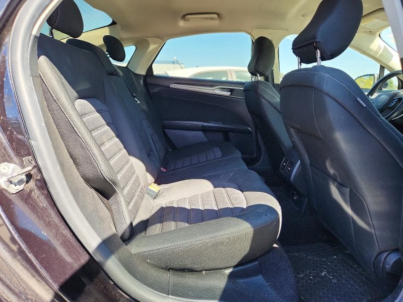 2020 FORD FUSION SE 10