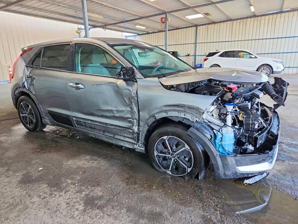 2026 KIA NIRO LX 4