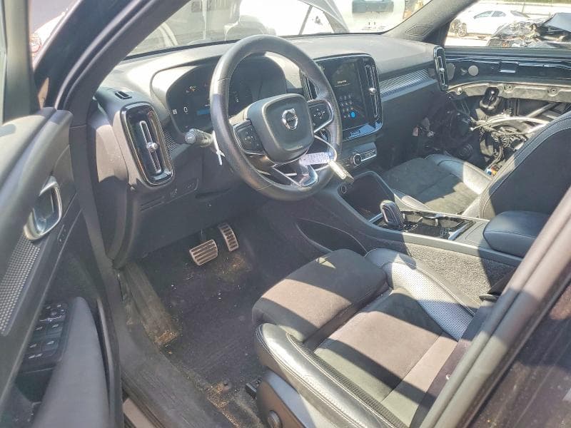 2021 VOLVO XC40 RECHARGE 8