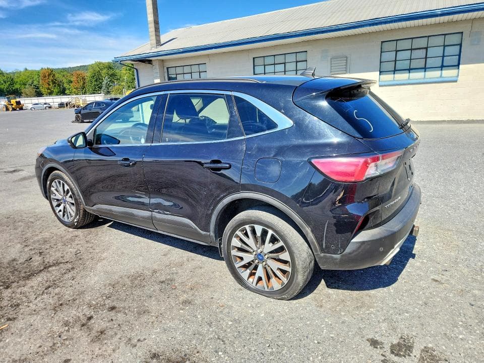 2020 FORD ESCAPE TITANIUM 2