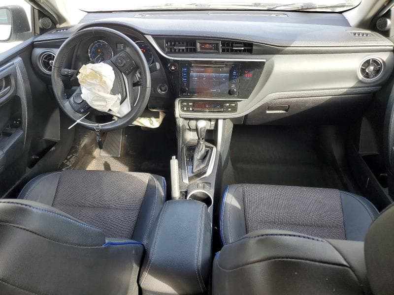 2018 TOYOTA COROLLA SE 8