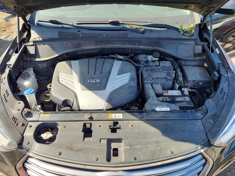 2017 HYUNDAI SANTA FE SE 12