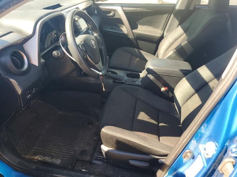 2017 TOYOTA RAV4 LE 7