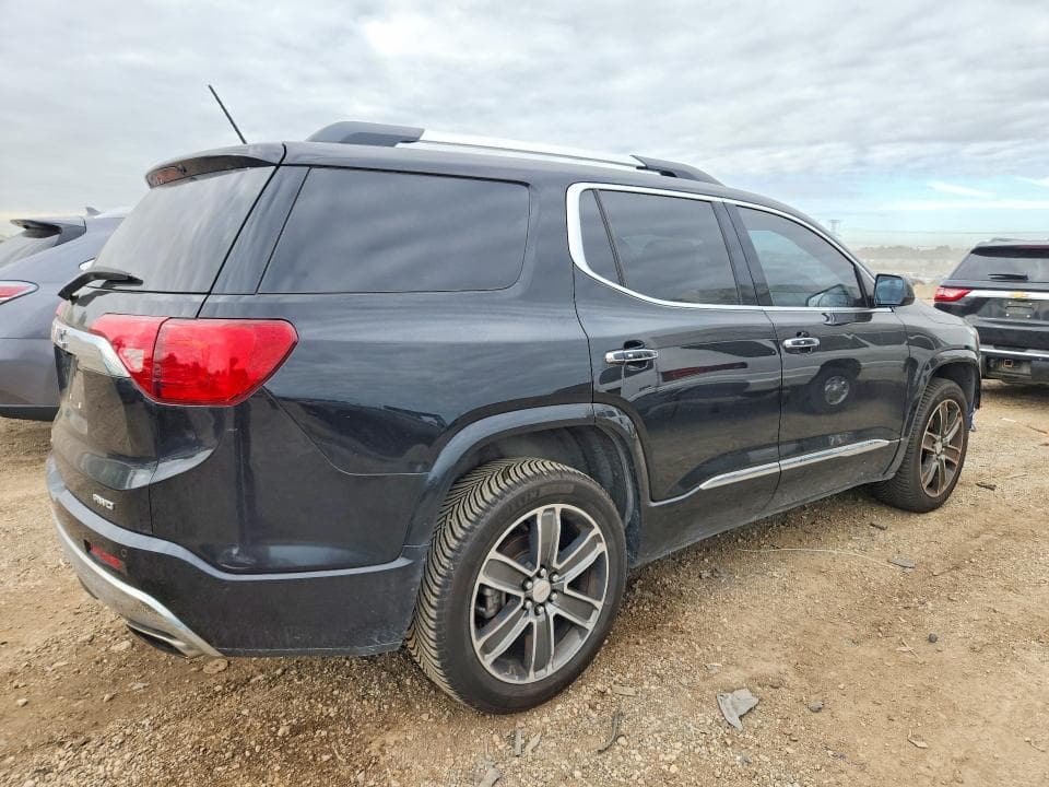 2017 GMC ACADIA DENALI 3
