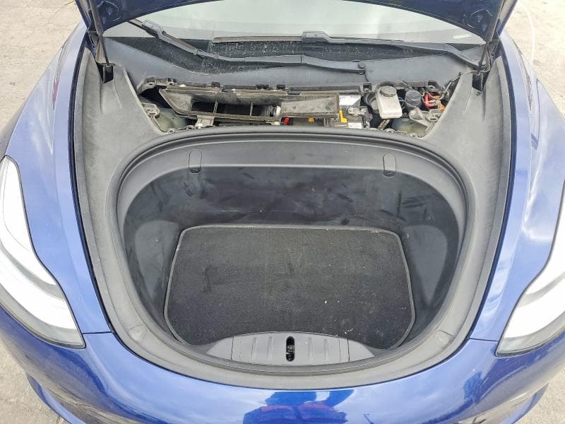 2018 TESLA MODEL 3 11