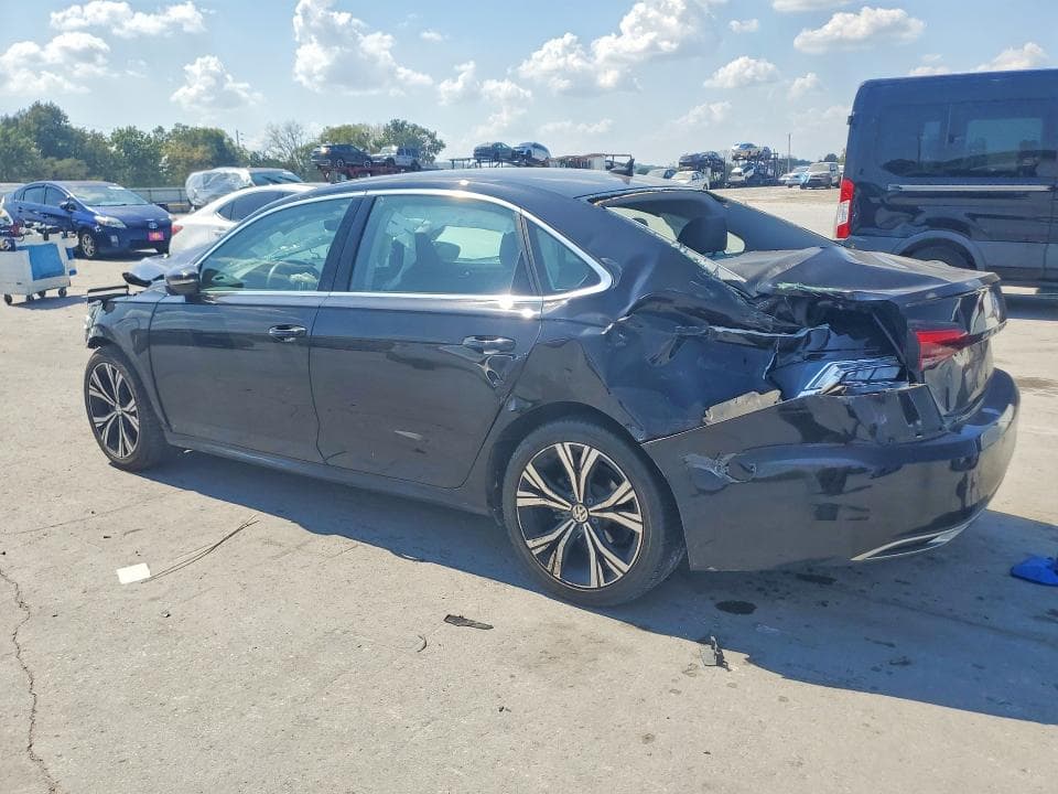 2020 VOLKSWAGEN PASSAT SEL 2