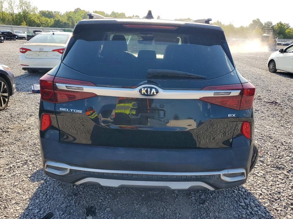 2021 KIA SELTOS EX 6