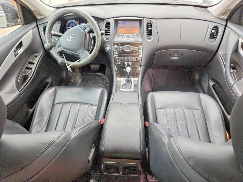 2017 INFINITI QX50 BASE 8