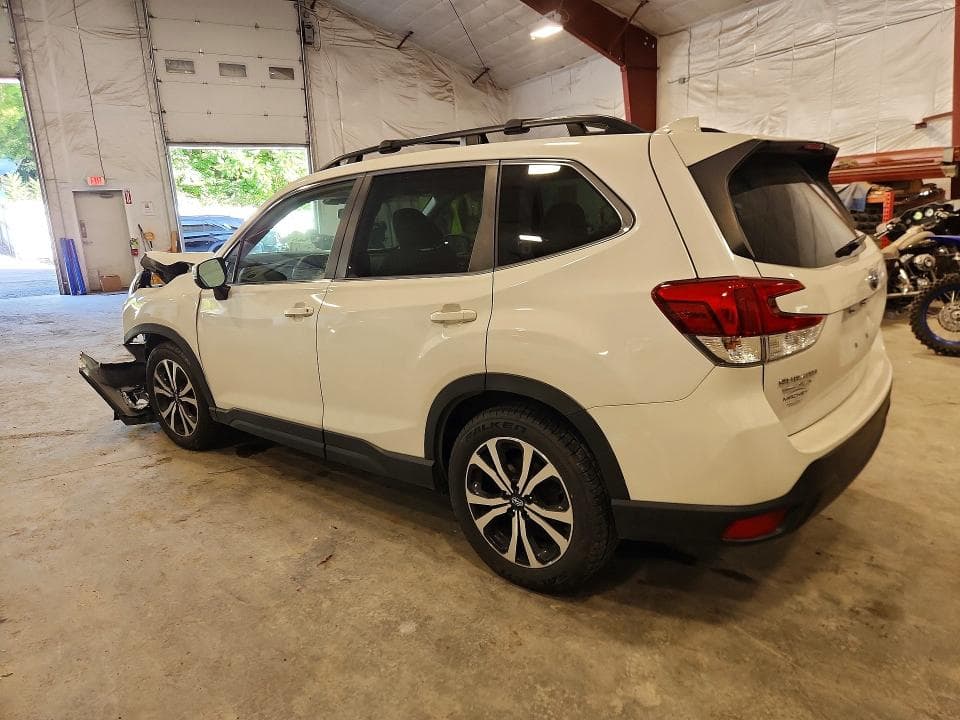 2022 SUBARU FORESTER LIMITED 2