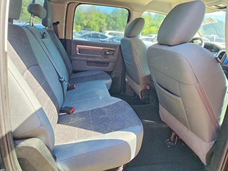 2019 RAM 1500 CLASSIC SLT 10